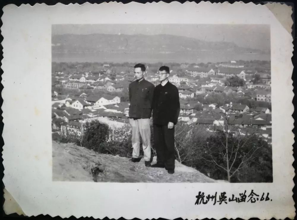 1571015868315602uBpy.jpg 1.jpg